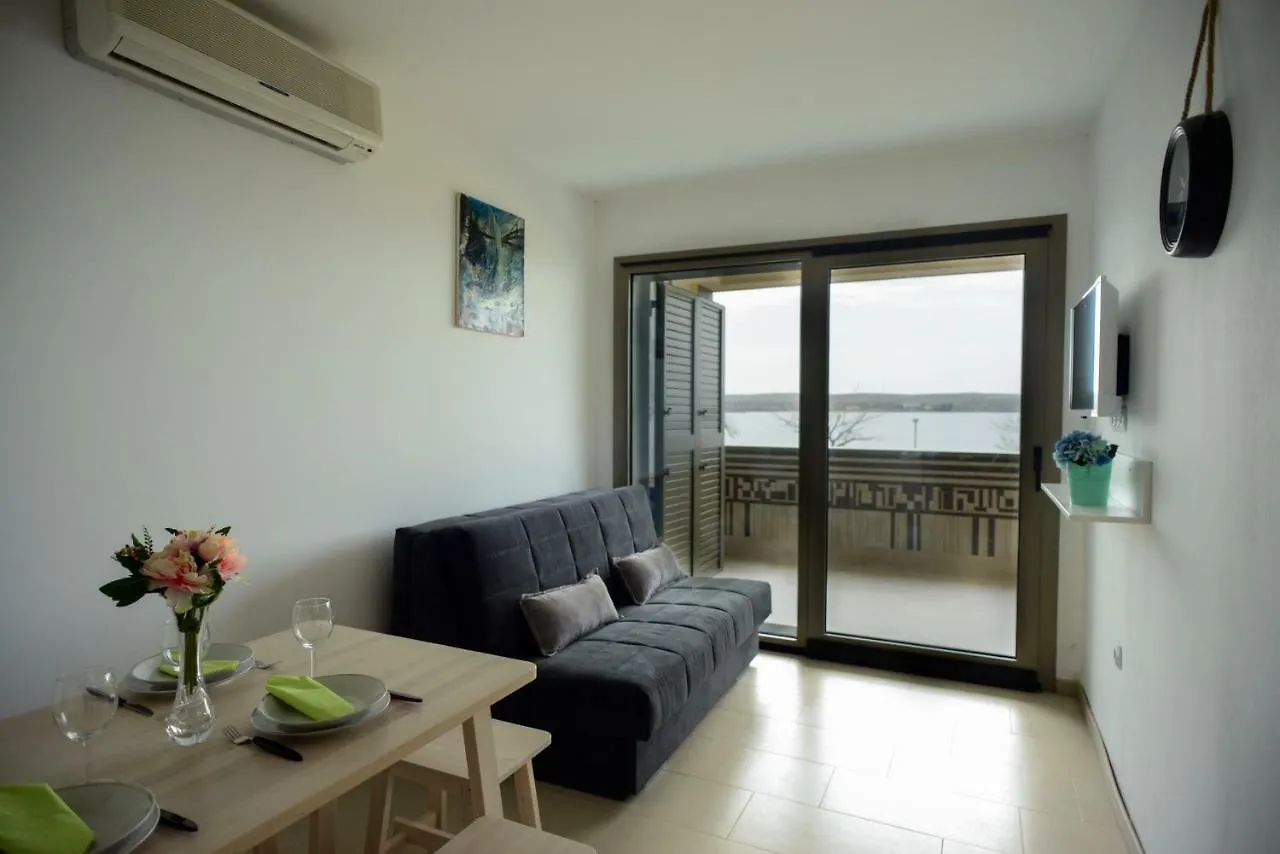 Apartments Svijet Mora 2 Povljana Croatia